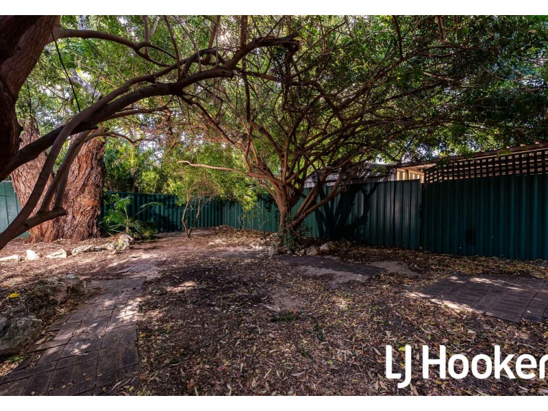 32 Cumberland Way, Bassendean WA 6054