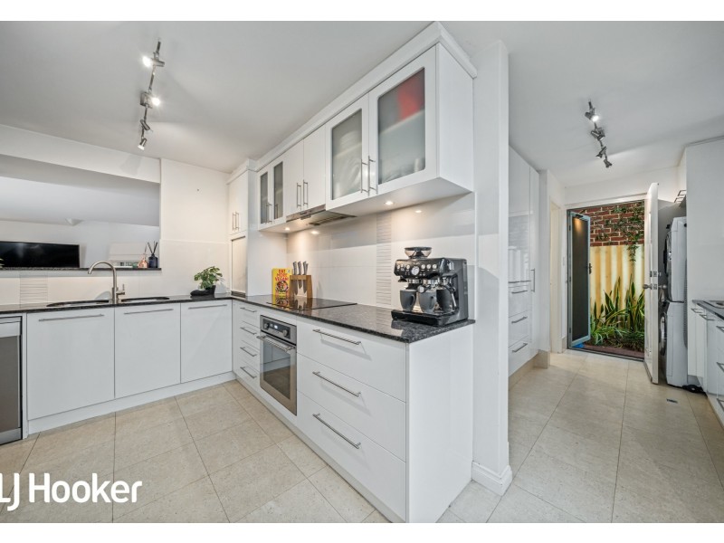 6/8 Sandgate Street, South Perth WA 6151