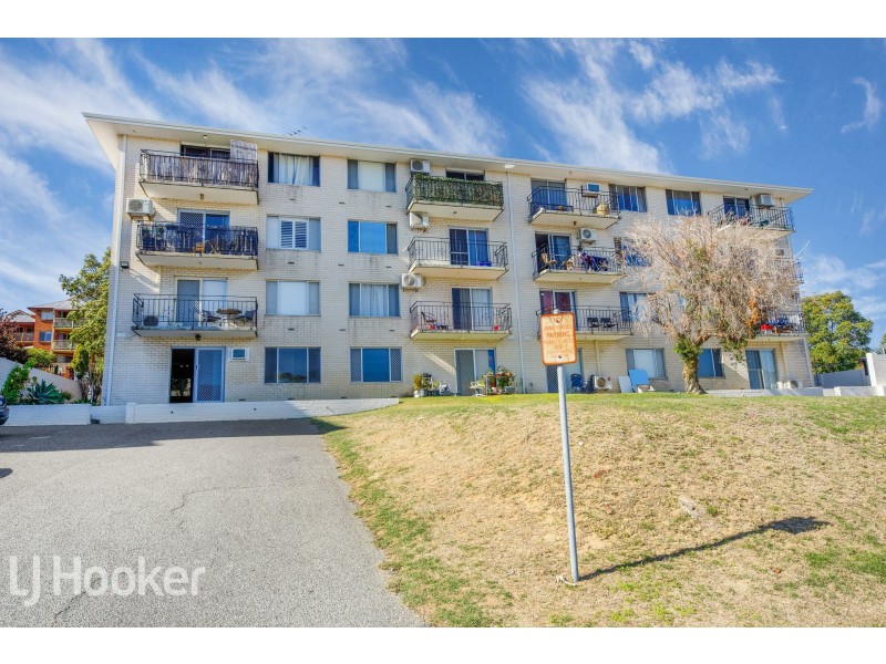 4/17 King George Street, Victoria Park WA 6100