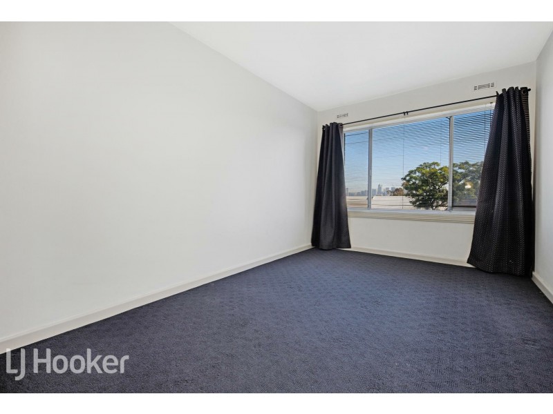 4/17 King George Street, Victoria Park WA 6100