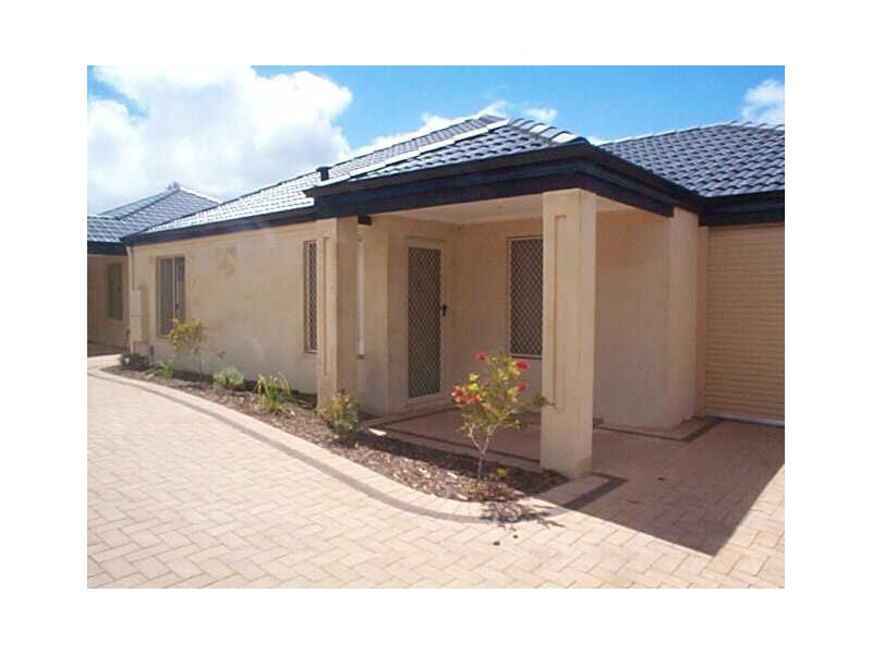 8/99 Armstrong Road, Wilson WA 6107