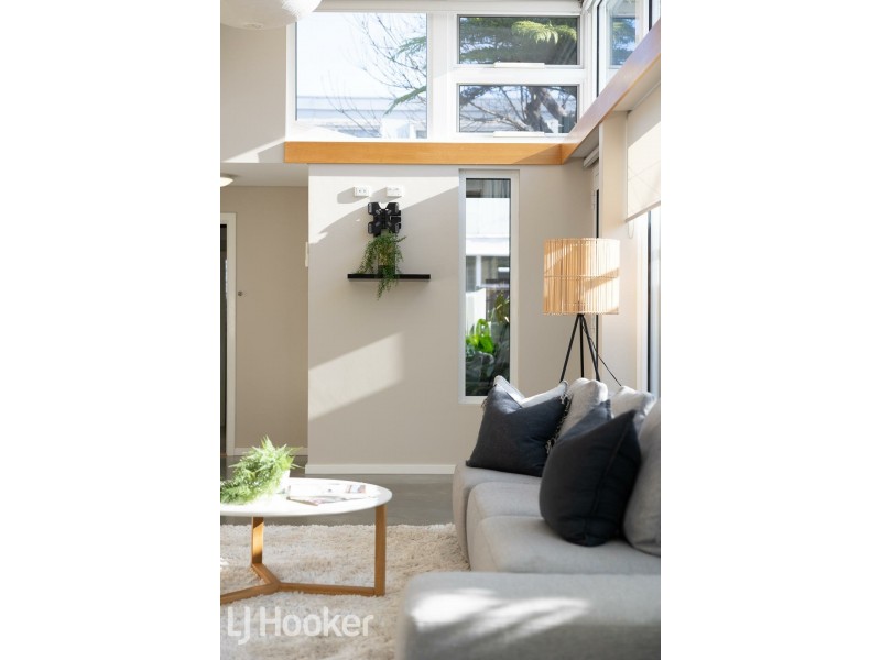 31 Walpole Street, St James WA 6102