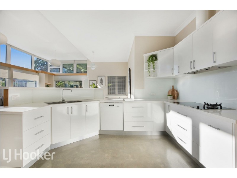 31 Walpole Street, St James WA 6102