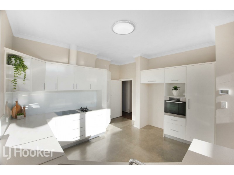 31 Walpole Street, St James WA 6102