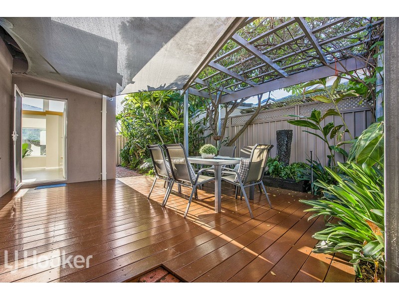 31 Walpole Street, St James WA 6102