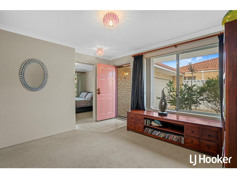 5/8 Leslie Street, Cannington WA 6107