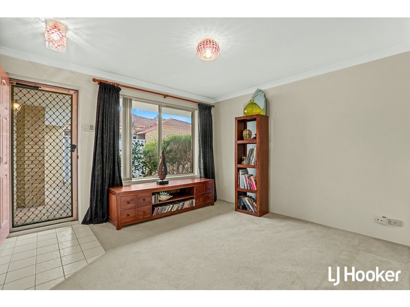 5/8 Leslie Street, Cannington WA 6107
