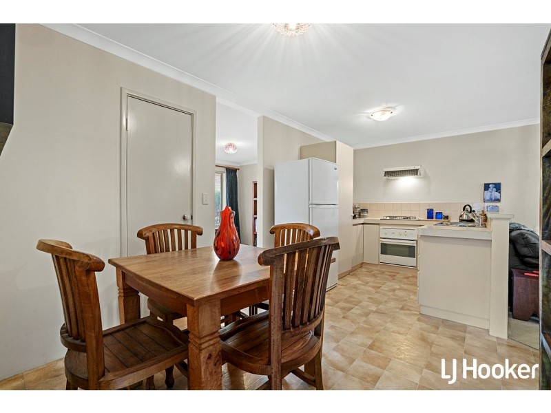 5/8 Leslie Street, Cannington WA 6107