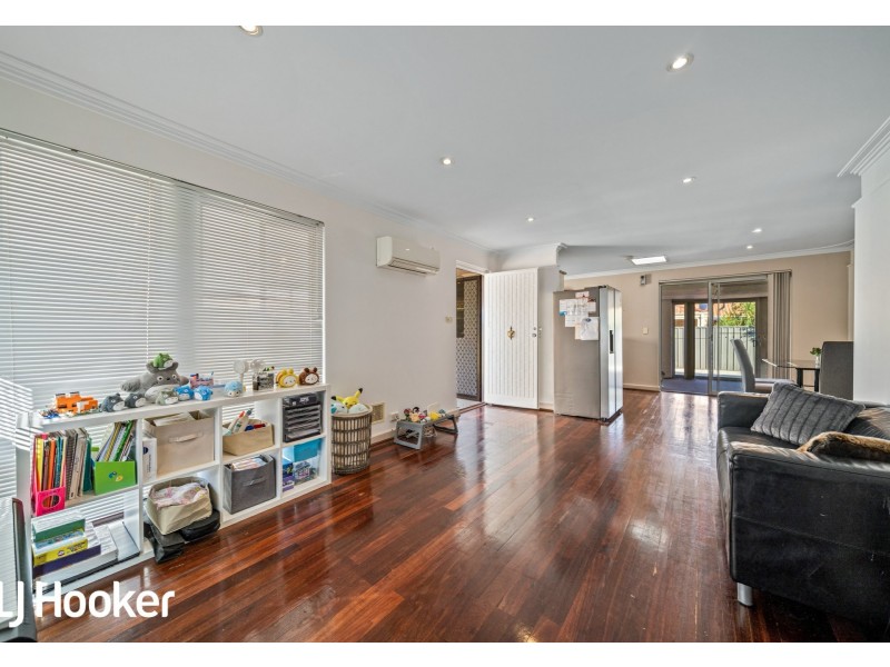 9 Hermes Street, Riverton WA 6148