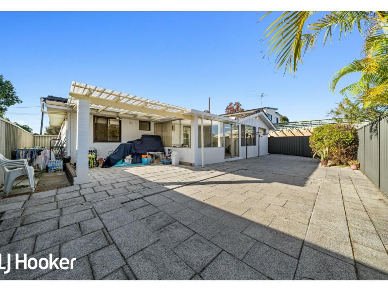 9 Hermes Street, Riverton WA 6148