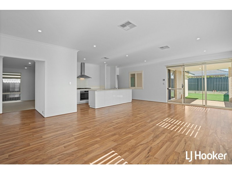 7 Magos Way, Aveley WA 6069