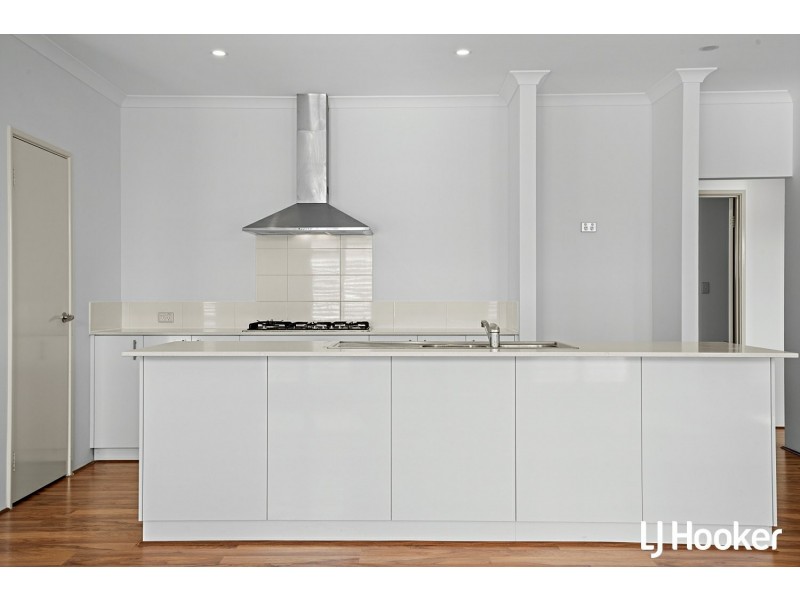 7 Magos Way, Aveley WA 6069