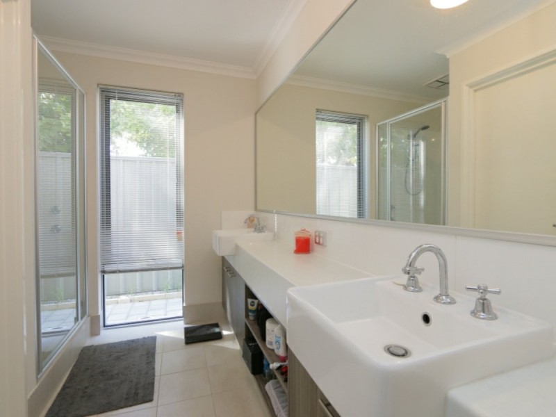 135B Planet Street, Carlisle WA 6101