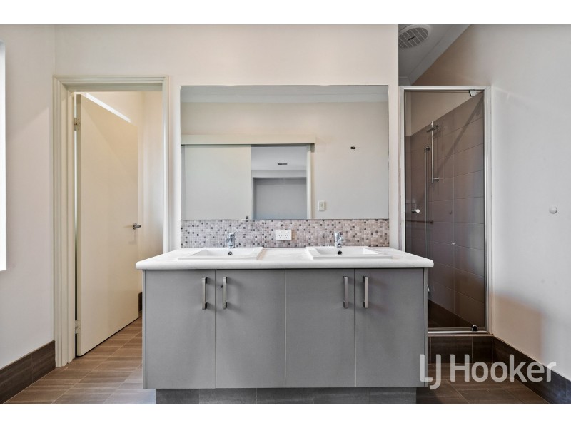 8 Cinnabar Loop, Byford WA 6122