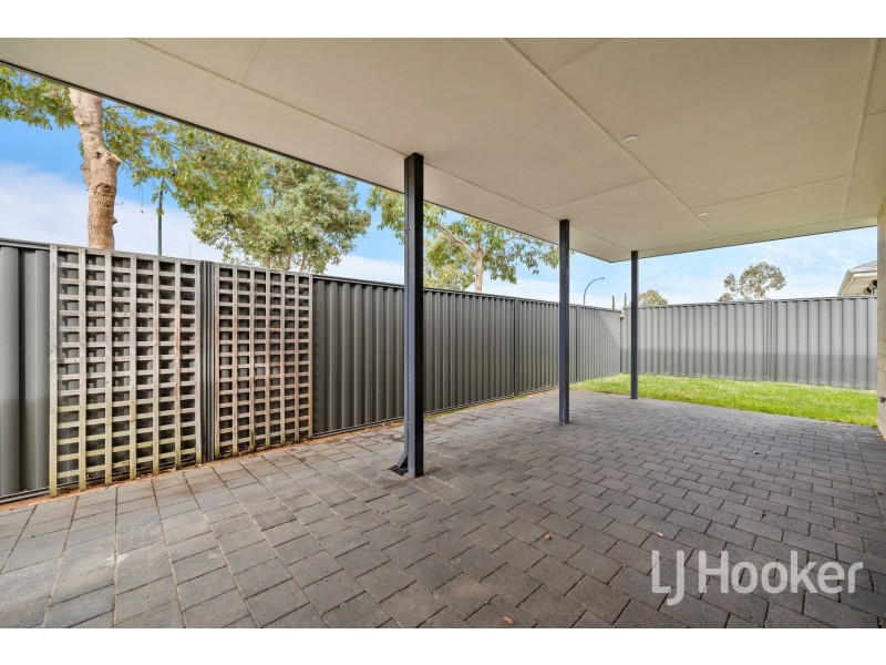 8 Cinnabar Loop, Byford WA 6122