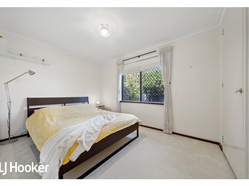6 Rae Place, Leeming WA 6149