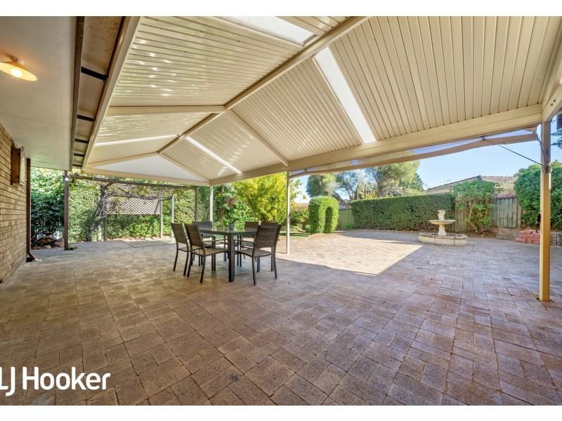 6 Rae Place, Leeming WA 6149