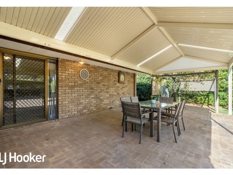 6 Rae Place, Leeming WA 6149