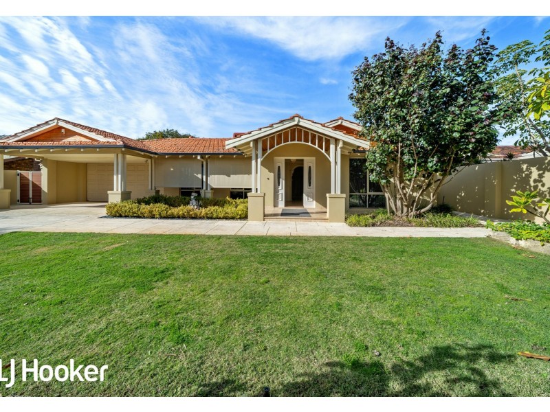 25 Marcus Avenue, Booragoon WA 6154