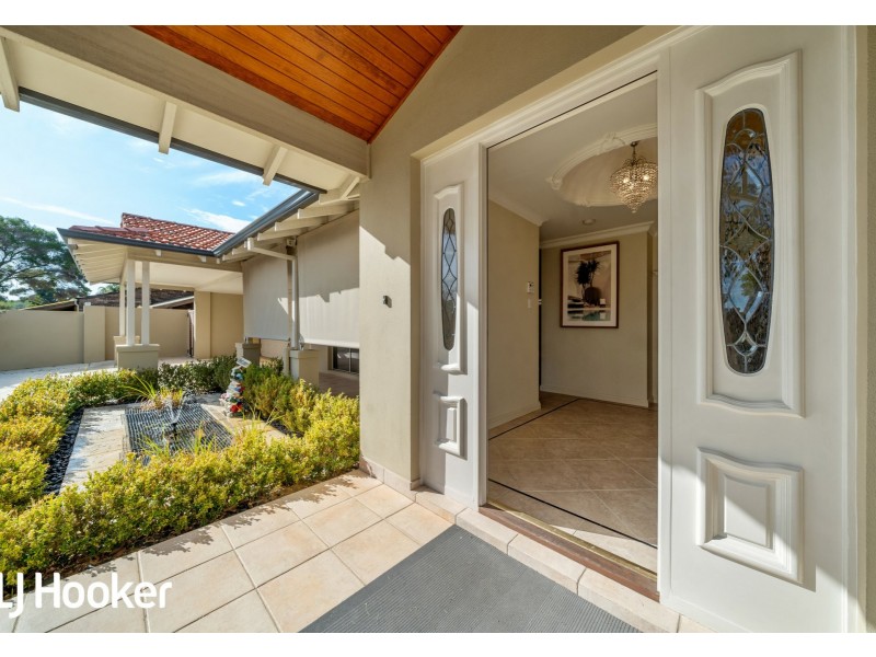 25 Marcus Avenue, Booragoon WA 6154