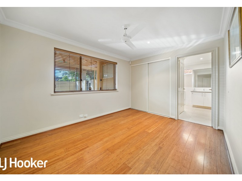 25 Marcus Avenue, Booragoon WA 6154