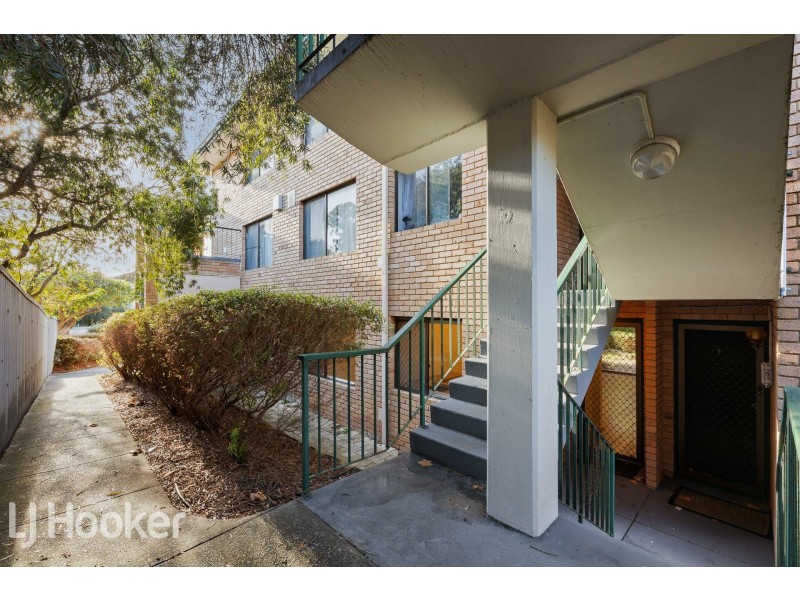 4/52 King George Street, Victoria Park WA 6100