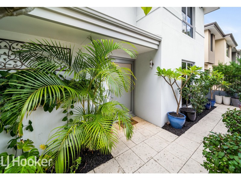 104 Sunbury Road, Victoria Park WA 6100