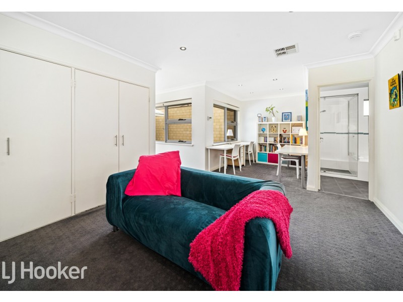 104 Sunbury Road, Victoria Park WA 6100