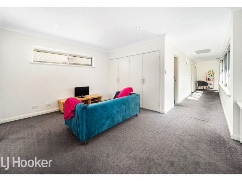 104 Sunbury Road, Victoria Park WA 6100