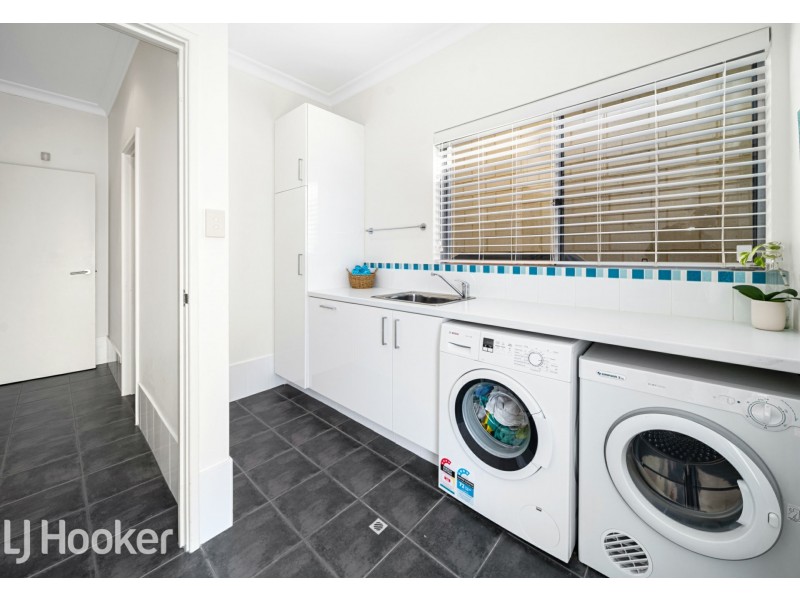 104 Sunbury Road, Victoria Park WA 6100