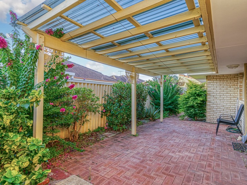 2/256 St Kilda Road, Kewdale WA 6105