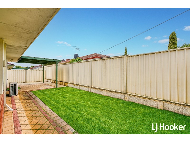 50 Cross Street, Queens Park WA 6107
