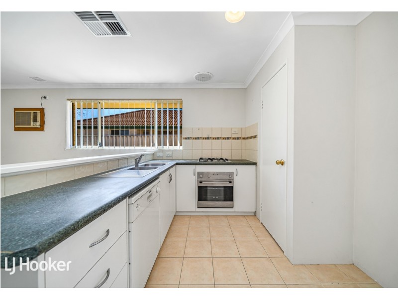 1/82 Station Street, Cannington WA 6107