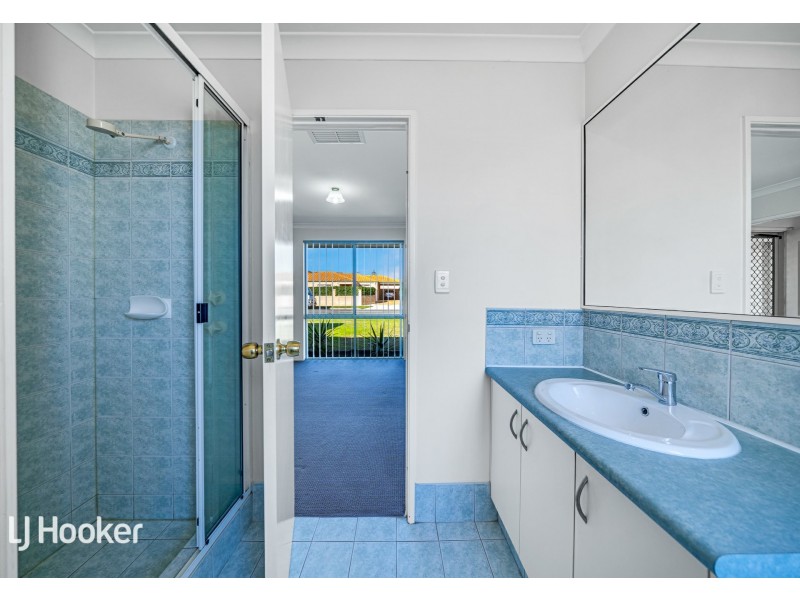 1/82 Station Street, Cannington WA 6107