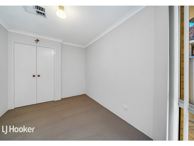 1/82 Station Street, Cannington WA 6107