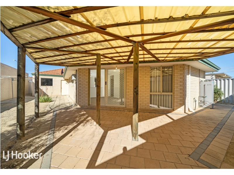 1/82 Station Street, Cannington WA 6107
