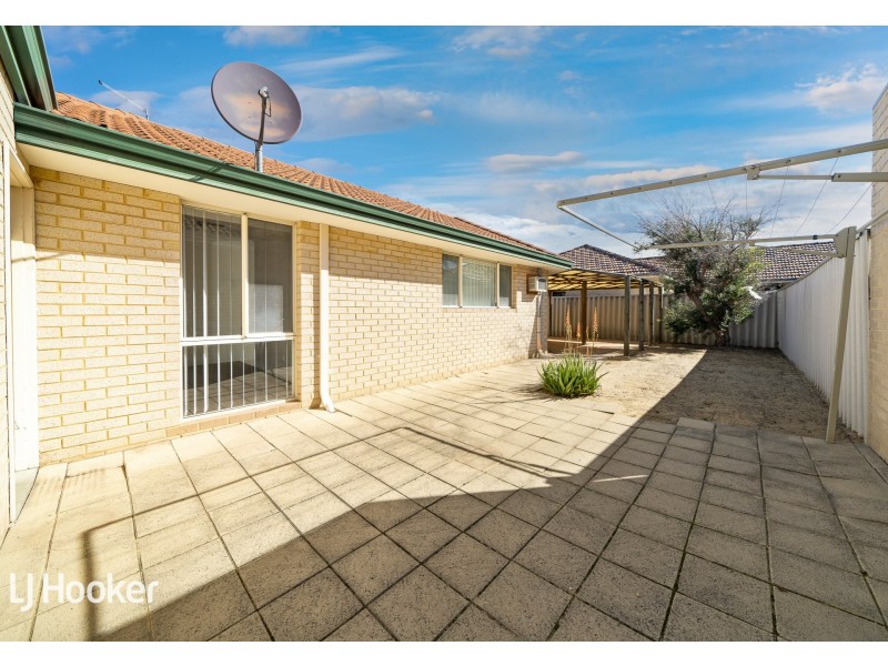 1/82 Station Street, Cannington WA 6107