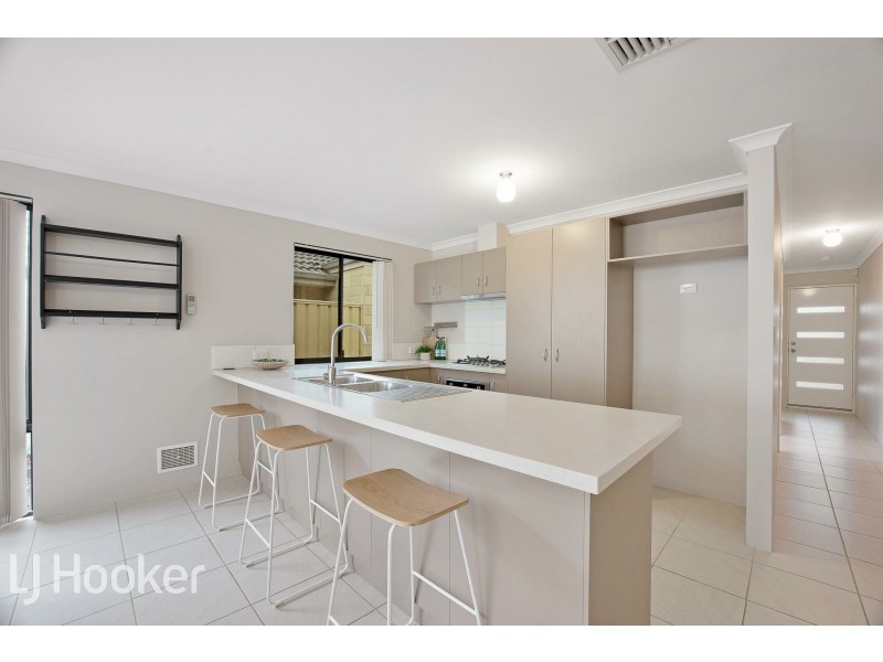 10 Bunratty Link, Canning Vale WA 6155