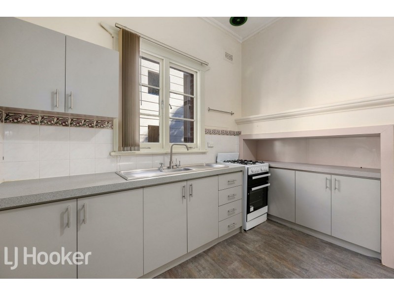 11 McMaster Street, Victoria Park WA 6100