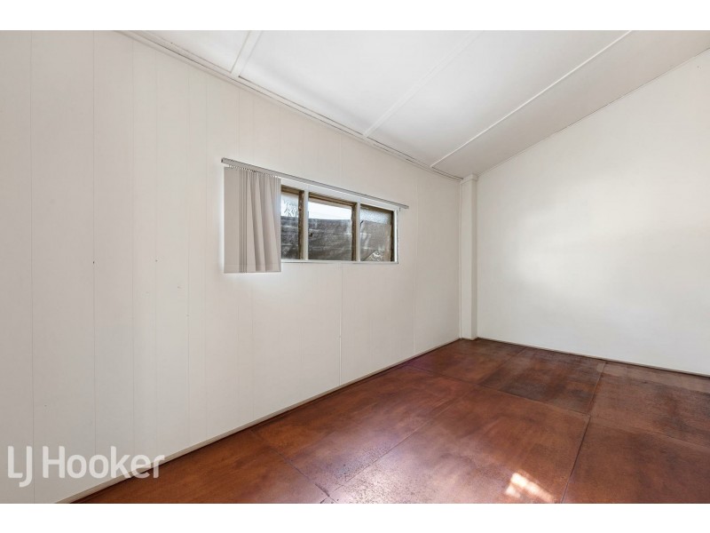 11 McMaster Street, Victoria Park WA 6100