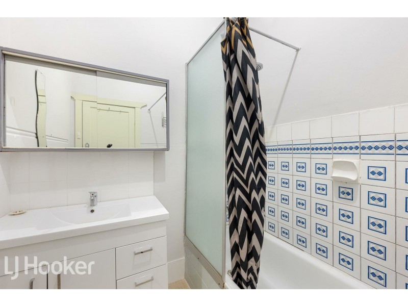 11 McMaster Street, Victoria Park WA 6100