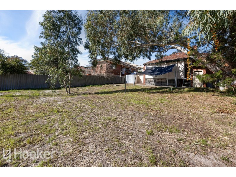 11 McMaster Street, Victoria Park WA 6100