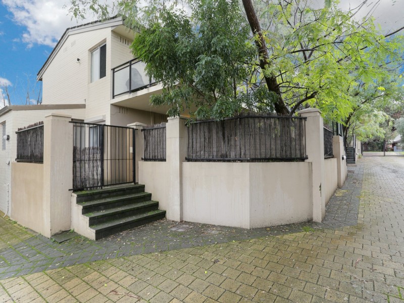 4/7 Midgley Street, Lathlain WA 6100