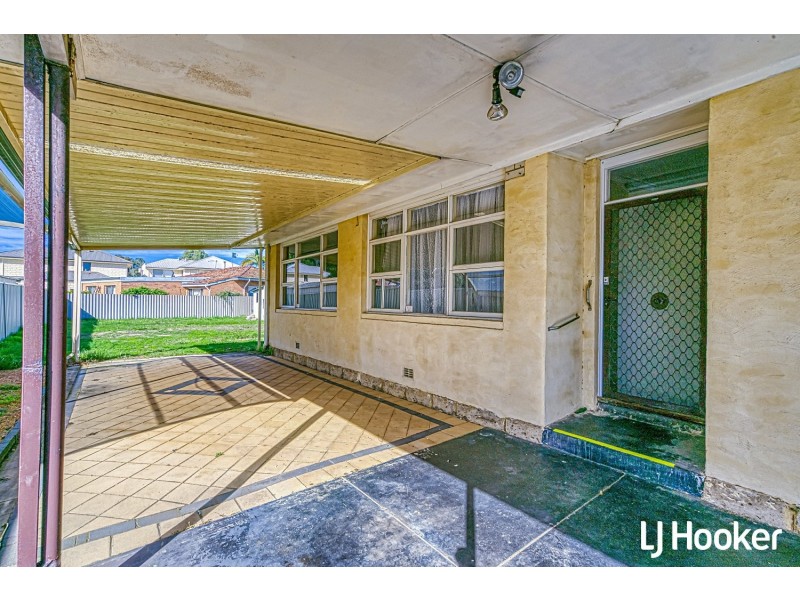 276 Wright Street, Cloverdale WA 6105