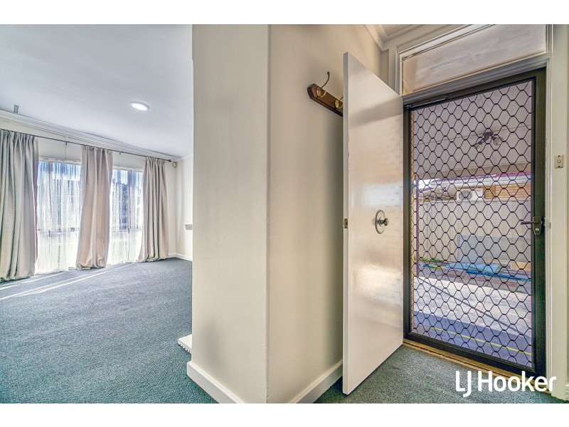276 Wright Street, Cloverdale WA 6105
