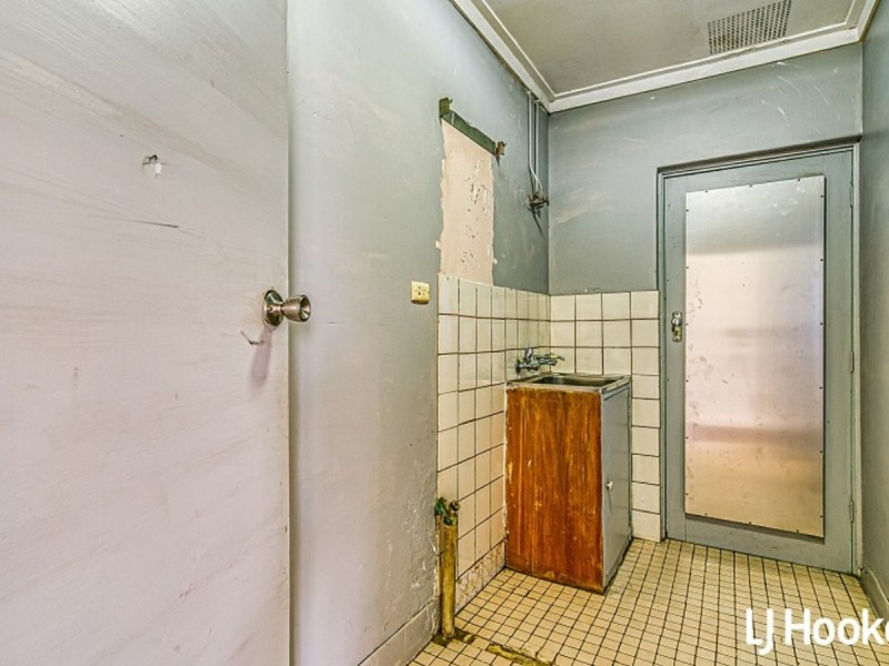 113 Central Avenue, Redcliffe WA 6104