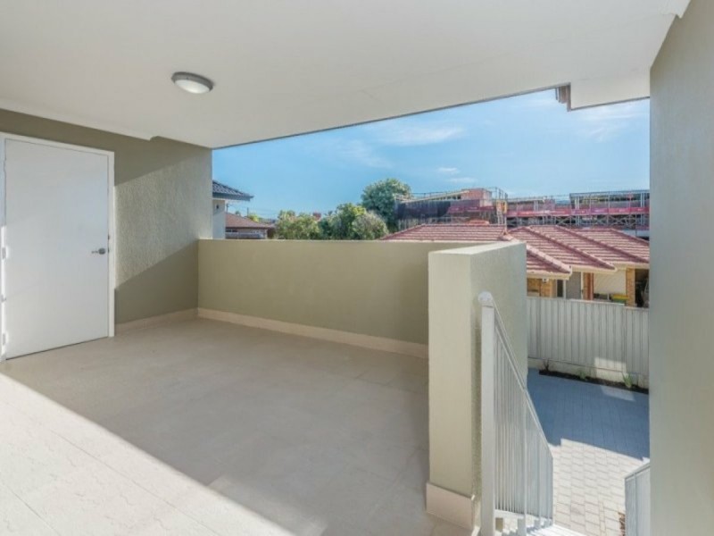 6/210 Kooyong Road, Rivervale WA 6103