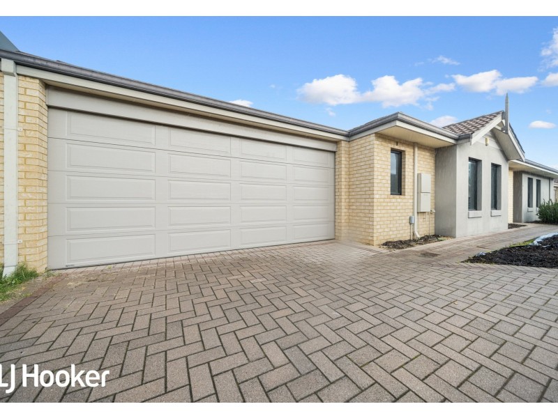 2/7 Stockman Way, Cannington WA 6107