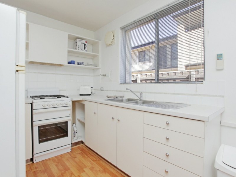2/348A Mill Point Road, South Perth WA 6151