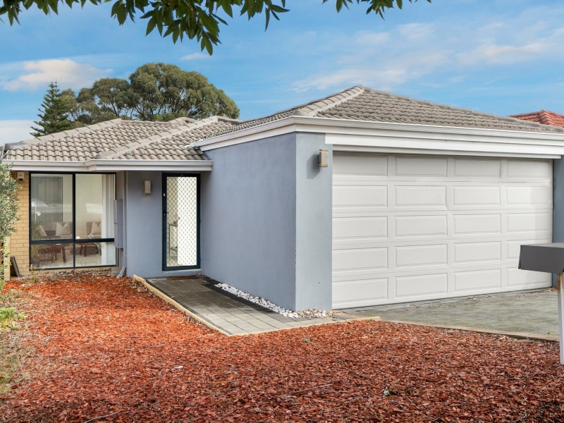 71 Cross Street, Queens Park WA 6107